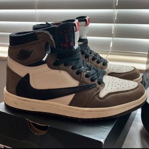 Travis Scott Nike Air Jordan 1 Men 6.5 Women 8